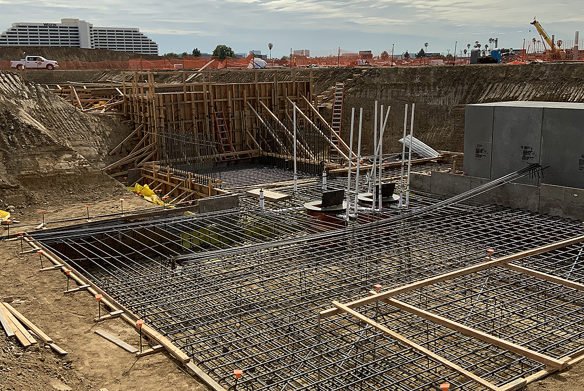 Below grade foundation work for the Ready Return/Idle Storage Building at the Consolidated Rent-A-Car facility site.