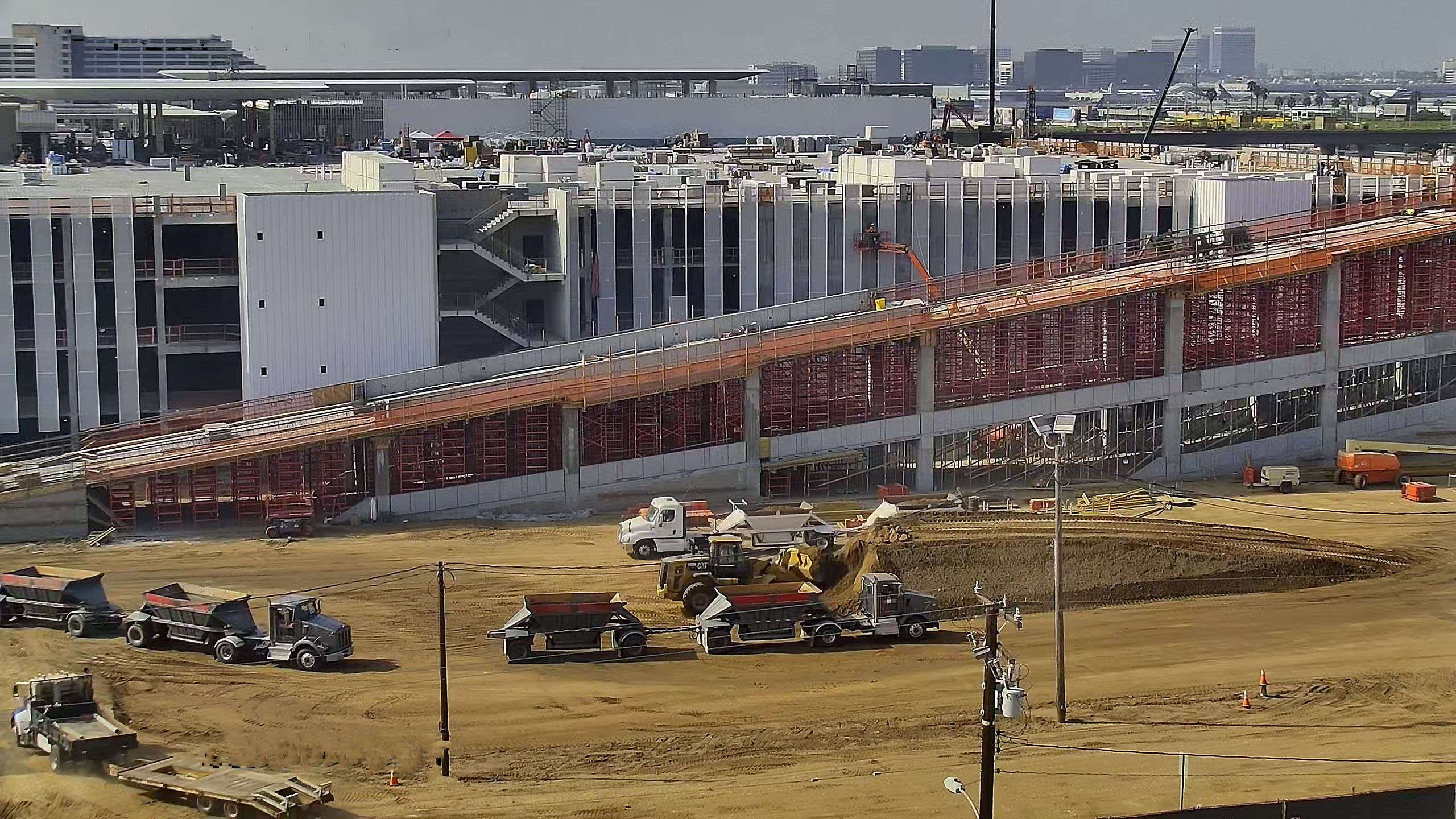 Looking south at the Consolidated Rent-A-Car facility Ready Return Idle Storage building.